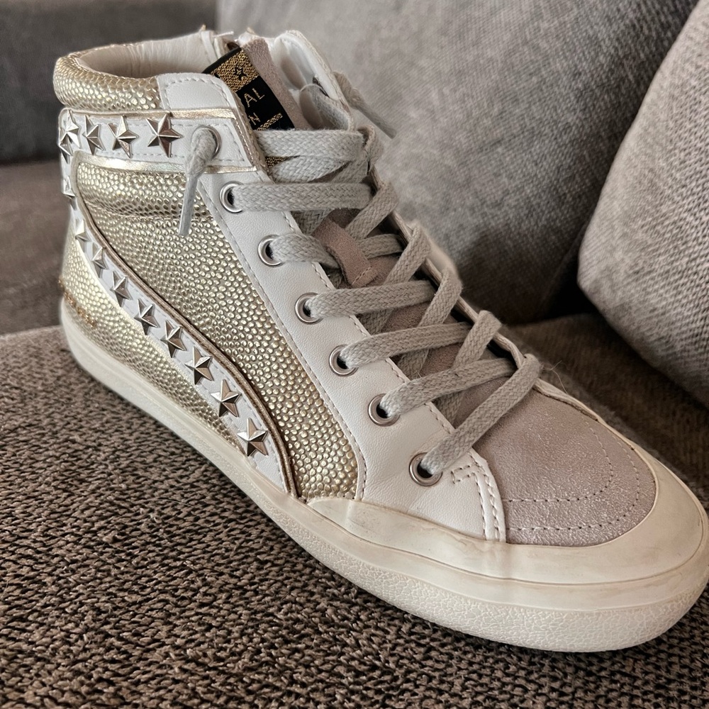 Vintage Havana hightop sneakers